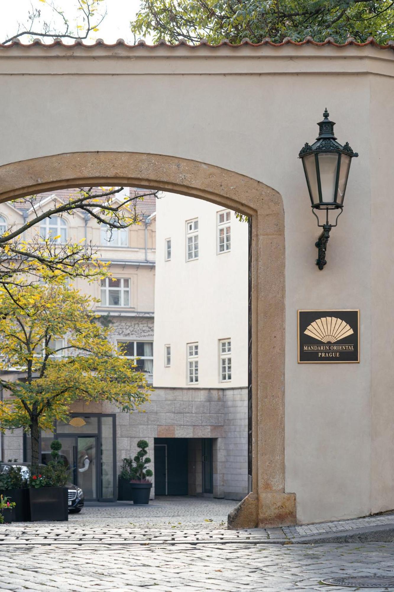 Mandarin Oriental, Prague Hotel Exterior photo