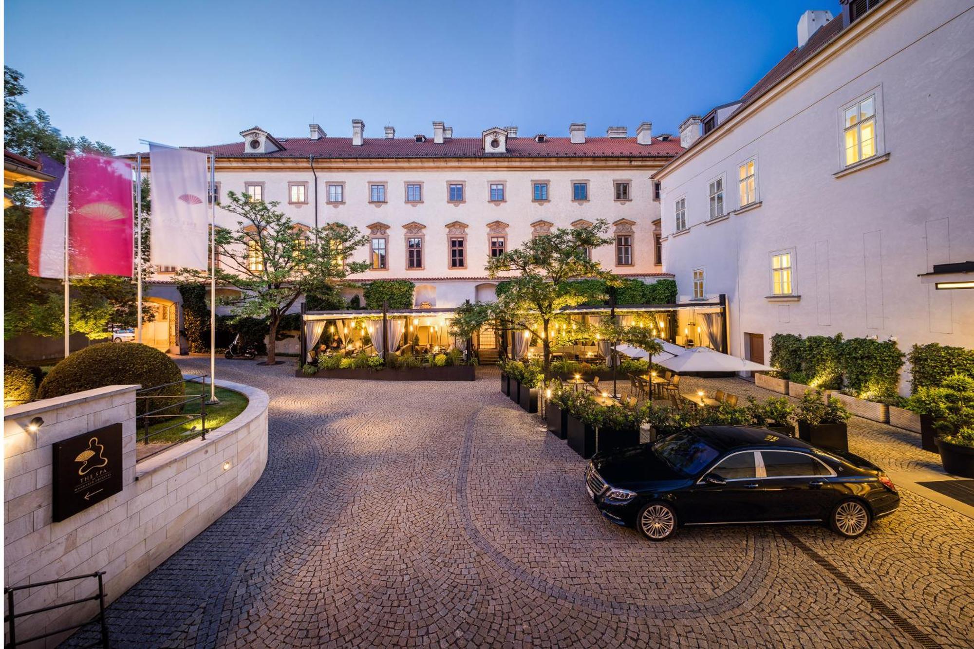 Mandarin Oriental, Prague Hotel Exterior photo